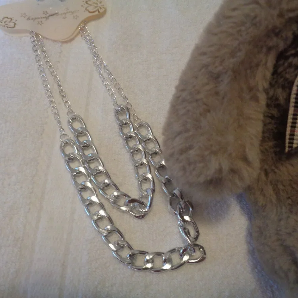 RETRO STY BURTON BEAR 4 NEW NECKLACES MADE TO LOOK OLD VINT TIE LOT